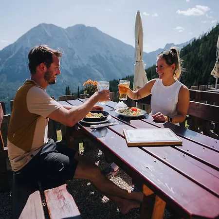 Wellness Auszeit Mit Pool Und Sauna By Alpenglueck *